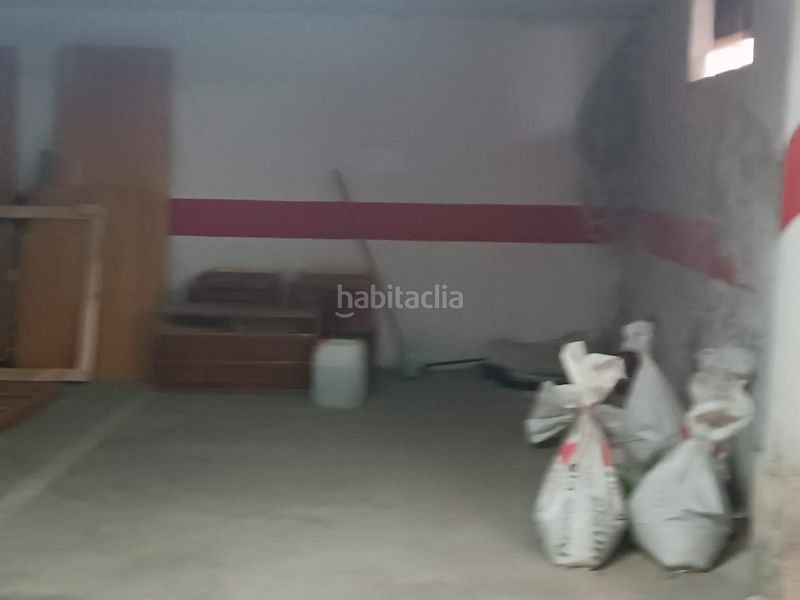 Foto 9d4e25bc-4517-4157-8404-2e57ff674f6f. Aparcament cotxe a Pinos Puente