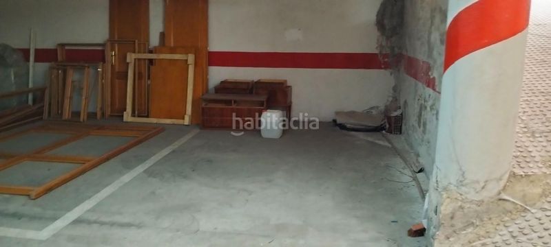 Foto ea9f5bfc-cac2-4019-97a3-e9bae84883a7. Aparcament cotxe a Pinos Puente