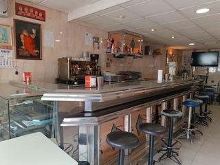 Édifice  Calle vadillo. Gran oportunidad de negocio de hosteleria en pinos puente