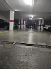 Aparcament cotxe  Calle jose damaso pepete. Garaje en la plaza de el zoco  amplia, cómoda y estratégica