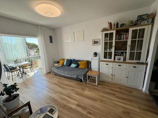 Pis a Riells. Para aprovechar apartamento de 38 m2 con terraza de 8 m2 vista a