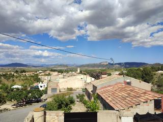 Casa a Monòver. Casa de pueblo pareada con terraza y vistas en casas del señor m