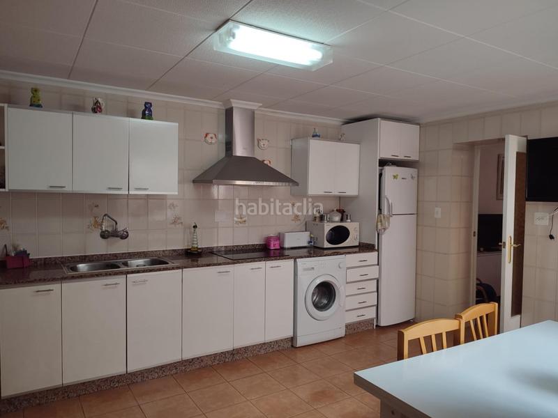Foto b257fabc-ec4e-432a-bae2-f10455940d1e. Casa  de pueblo pareada con terraza y vistas en casas del señor monóvar en Monòver