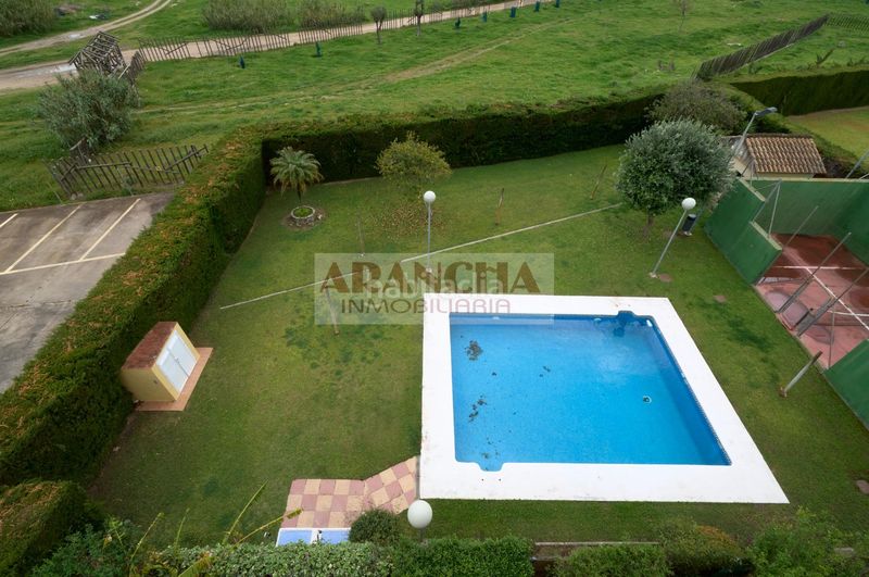 Foto d01a045c-9df5-4225-9173-653a04920b59. Àtic amb aparcament piscina a La Laguna Chipiona
