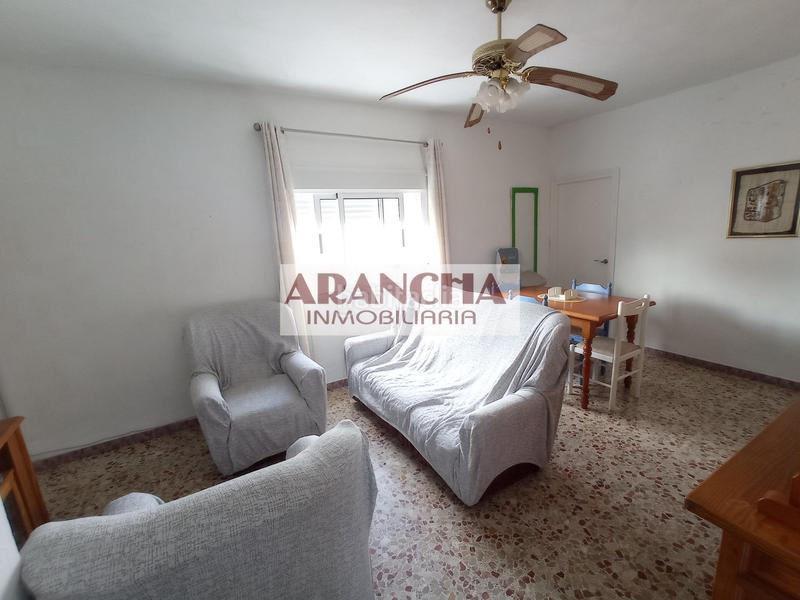 Foto f8849b2b-1b21-40b2-a5d3-c1e7366ff088. Pis a Centro Chipiona