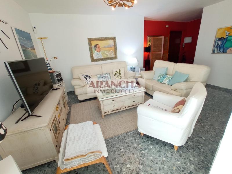 Foto 6f943703-26cd-4896-8099-eb299fcd6b8f. Piso  en pleno Centro venta en Centro Chipiona