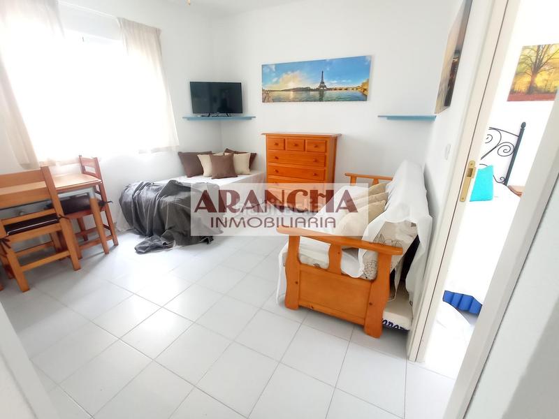 Foto a7856cfa-0903-491b-a609-884e064485e3. Planta baja a01361 apartamento en pleno centro vender en Chipiona