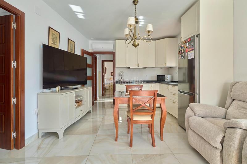 Foto 555283fd-9db7-48ef-903a-4b98ce72caa1. Piso  en pleno Centro sin comunidad en venta en Chipiona