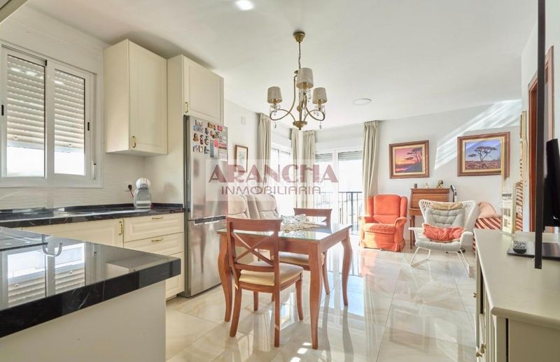 Foto f055b5a3-4feb-40cc-9bac-32189fd53325. Appartamento in Centro Chipiona