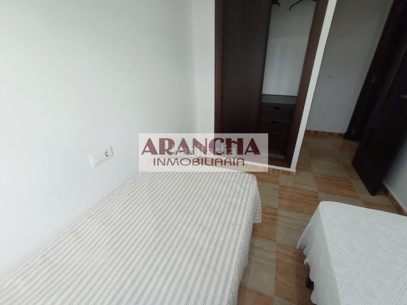 Foto 9567e92b-fb1d-46c1-b5a7-3846dd0f0173. Piso  de tres dormitorios en Centro Chipiona