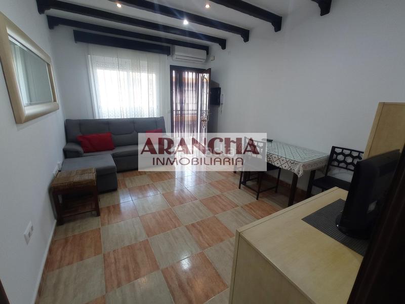 Foto b30cabb4-1435-4122-a354-434f3e080e48. Piso  de tres dormitorios en Centro Chipiona