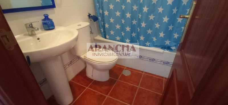 Foto 4802975a-669a-4ed8-a25c-6f5c4f90c66b. Xalet amb aparcament piscina a La Laguna Chipiona