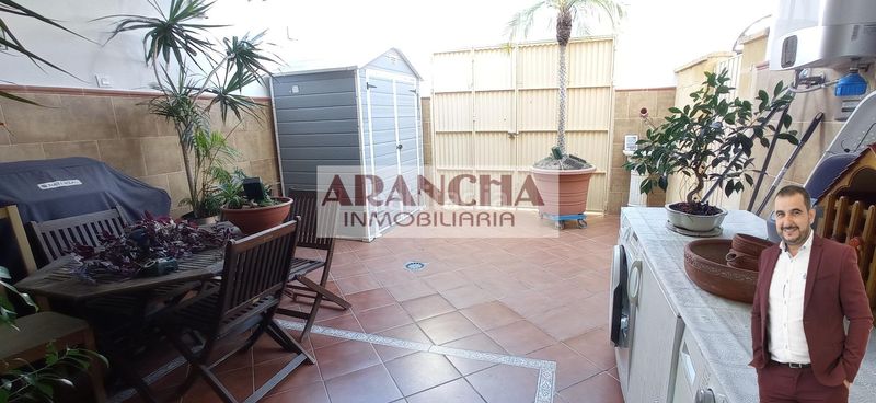 Foto aa20eecd-6073-405e-b132-b6127d50a13f. Planta baja piso planta baja en venta con parking en Chipiona