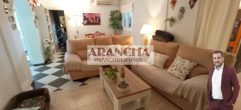 Foto b3f30027-7b87-4aca-8c6a-262e8918c08c. Planta baja piso planta baja en venta con parking en Chipiona