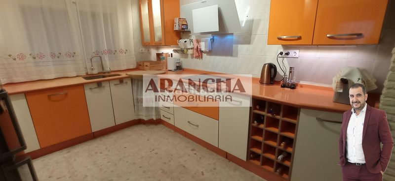 Foto c8efc26e-d977-4744-8e93-6fabfc434837. Planta baja piso planta baja en venta con parking en Chipiona