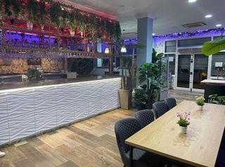 Rent Business premise in Playa de la Regla. A01293  local heladería  bar copas en traspaso