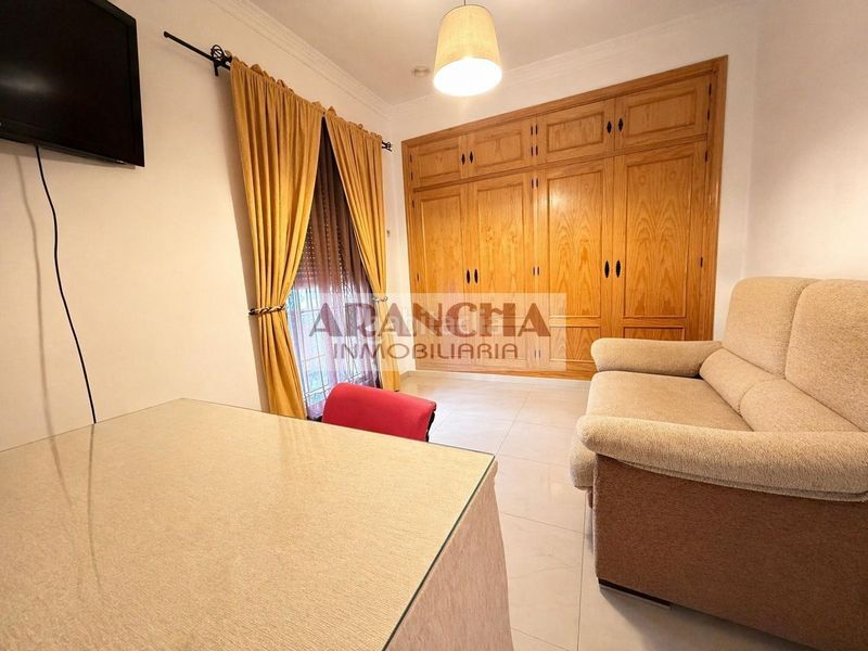 Foto 24cf0886-5500-44fb-8341-23b0ff859bfe. Casa amb aparcament a Chipiona norte Chipiona
