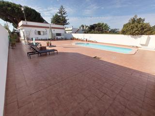 Masia a Las Tres Piedras - Costa Ballena. Chalet con piscina en venta en chipiona
