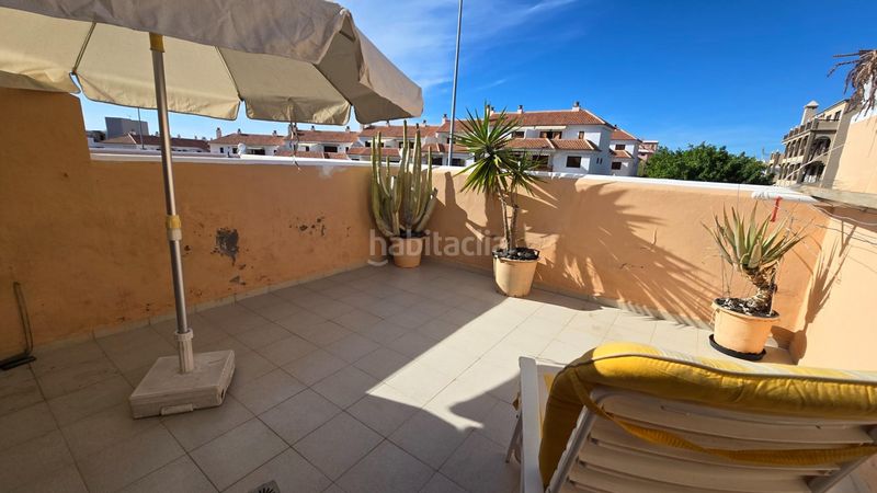 Foto e77ee71f-8c0a-4215-aeba-ef0c8935bfd2. Apartament a Los Cristianos Arona