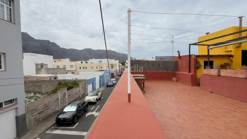 Foto a2e7ea5d-09cb-45cf-a5bc-670287624a23. Edificio in Buenavista del Norte