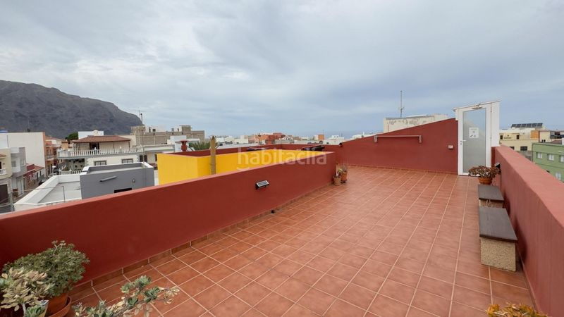 Foto dcb5c18a-1877-4785-afb8-6c4e35e93010. Edificio in Buenavista del Norte