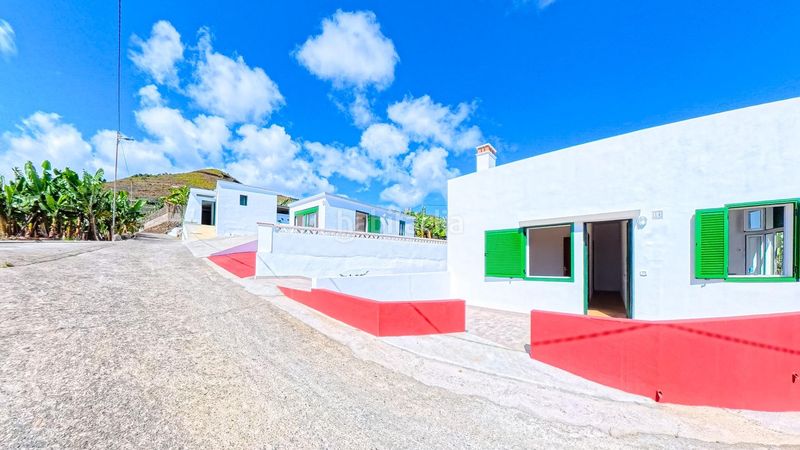 Foto 7810d07d-66b4-4b3e-b57c-ff54bfe7d951. Rent flat with parking in Barlovento