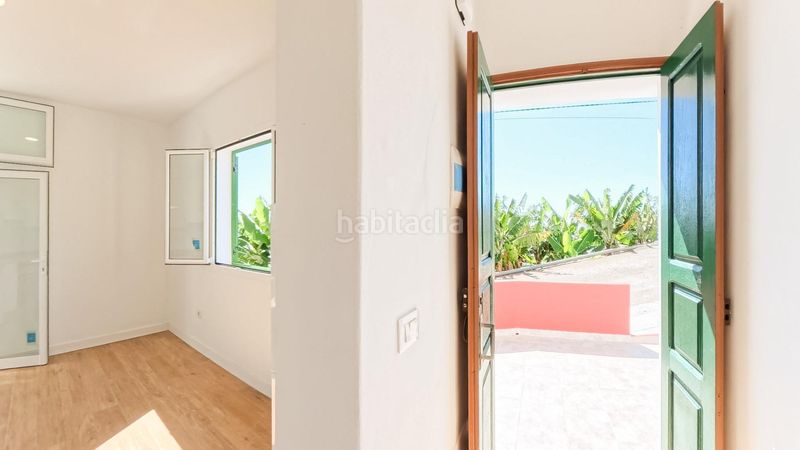 Foto 8c355099-40ae-44c0-b303-9c9421eb9714. Rent flat with parking in Barlovento