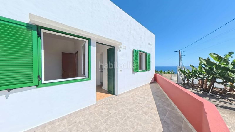 Foto fe4e2664-734b-43b3-a87e-cde597a0f2f5. Rent flat with parking in Barlovento