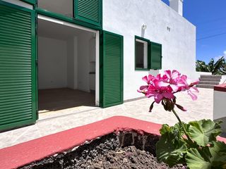 Rent Flat  La hoya. Vivienda con terraza de 71 m2 en la palma, barlovento