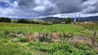 Terreny residencial  Barrio la redonda. Terreno urbano en venta en vioño.