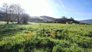 Terreny residencial  Barrio la isla. Terreno urbano en venta en renedo.