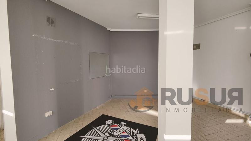 Foto 21e24347-c663-4da7-8a47-74b6ba724b44. Location local commercial dans Vioño Piélagos