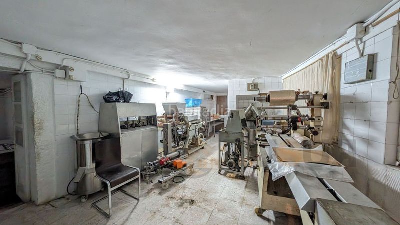 Foto 111762e7-c993-4a33-8df7-f82d6a797529. Masia amb aparcament a Vega de Pas