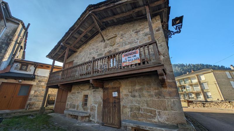 Foto 2bb476da-2d27-4bd1-9072-185c754748b5. Masia amb aparcament a Vega de Pas