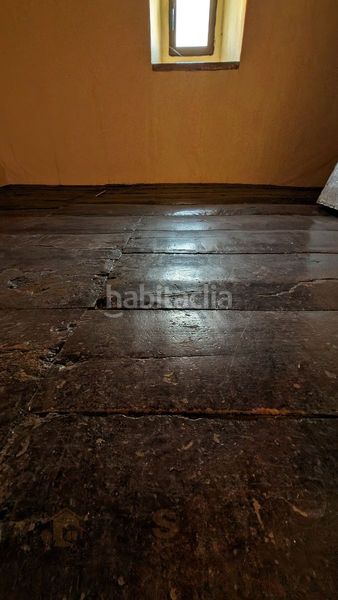 Foto 8cb915aa-c355-4da0-a8f9-936b436a5fe4. Masia amb aparcament a Vega de Pas