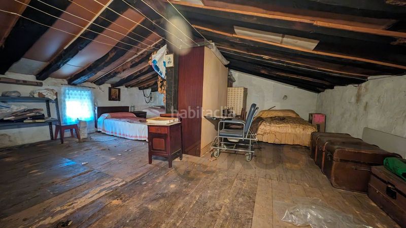 Foto b95b0b0b-f0ec-4598-a3ac-e9dfa994723b. Masia amb aparcament a Vega de Pas