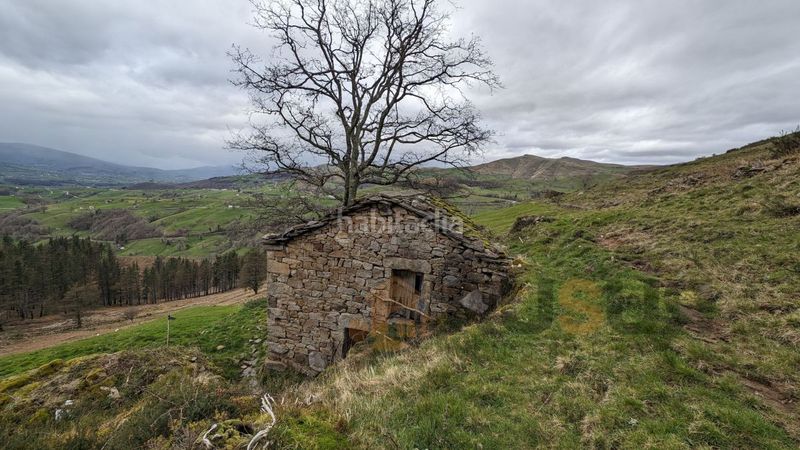 Foto 1687e925-3b15-44e4-8d9d-f15d9158d4db. Masia a Selaya