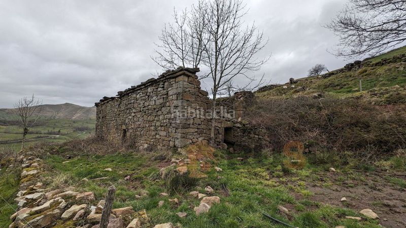 Foto eadf5154-19d3-4a31-96c8-857e3aa8c107. Masia a Selaya