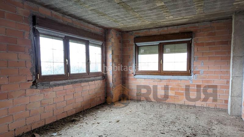 Foto 5a15f6c5-0b2d-4bf7-8fb7-2c6f62dab005. Chalet con parcheggio in Campoo de Yuso