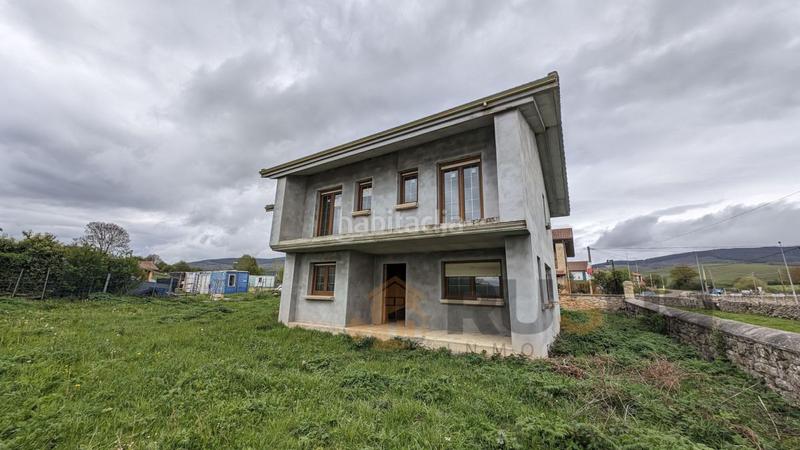 Foto 6237238a-4b5c-4265-8d52-0992e569c447. Chalet con parcheggio in Campoo de Yuso