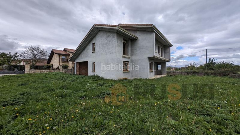 Foto ced0fa1a-c7b6-457f-9fa7-475e635457c7. Chalet con parcheggio in Campoo de Yuso