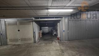 Parking coche en Luis fernandez portilla 4. Garaje en venta en renedo.