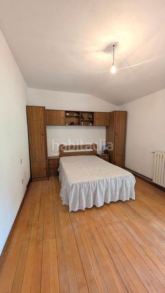 Foto bfefed16-e070-40d6-b7a2-cadb87b92e1a. Pis a v pas-cruce 18 a Vega de Pas