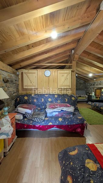 Foto 27b9f7a2-a3ed-4d4a-9958-ec34cdd8e75d. Masia a Vega de Pas