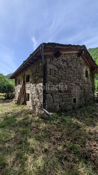 Foto 3352a031-7bf1-4f65-a3f8-d269946e6a2d. Masia a Vega de Pas