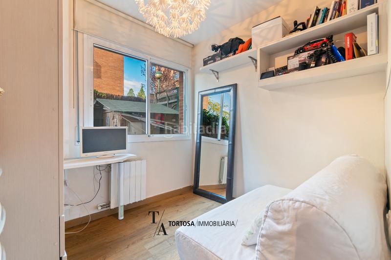 Foto 04af8624-5f41-4f95-b7e7-5ca844490ddf. Planta baixa amb aparcament piscina a Coll Favà Sant Cugat del Vallès