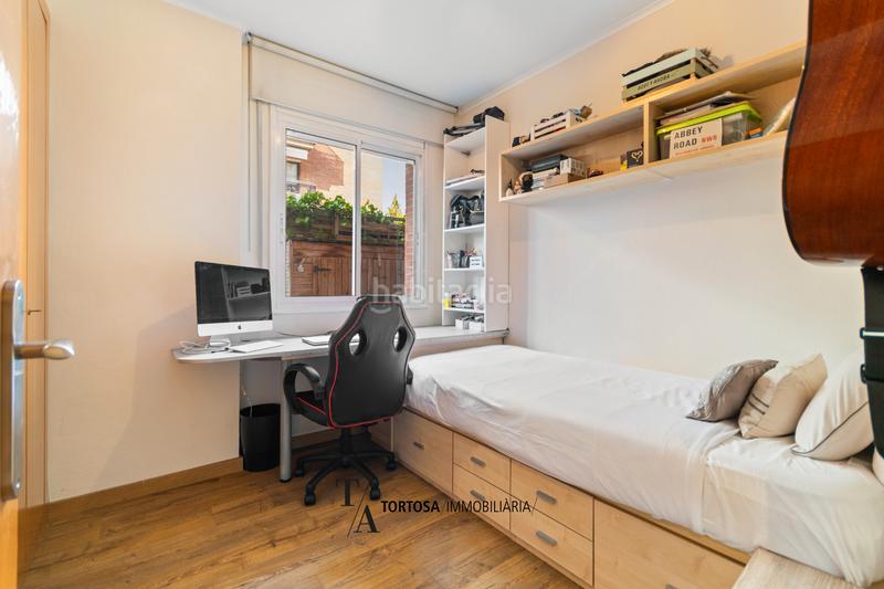 Foto 54c01c76-ddc2-4fec-9e40-891b1cf1f737. Planta baixa amb aparcament piscina a Coll Favà Sant Cugat del Vallès