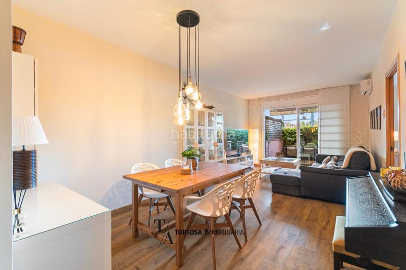 Foto cedfb8c7-366f-4274-83e0-94c0381de1c1. Planta baixa amb aparcament piscina a Coll Favà Sant Cugat del Vallès