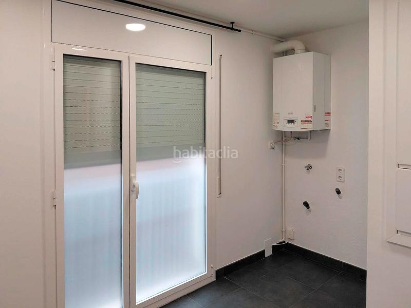 Foto 43ff07b4-b194-47e9-b81c-2312012c4870. Location duplex avec chauffage dans Barri del Centre Terrassa