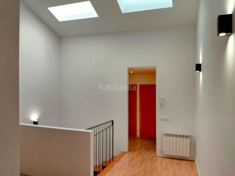 Foto d7c2ef17-19a5-4711-93f7-b45ba404e21a. Location duplex avec chauffage dans Barri del Centre Terrassa